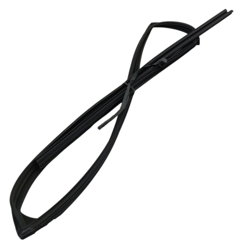 Borracha Quadro Vidro Traseiro Direito Chery Tiggo 5x 2025 – Preto 4