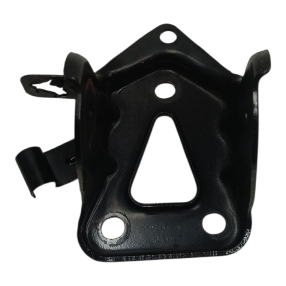 Suporte esquerdo eixo traseiro Fiat uno Sporting 2011 2012 3