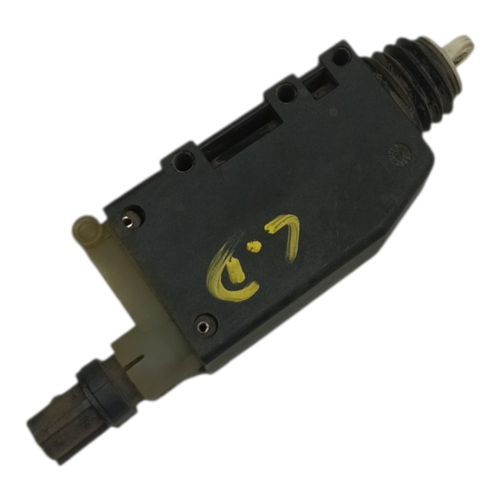 Trava elétrica porta dianteira direita Vw Santana 2000 2001 2