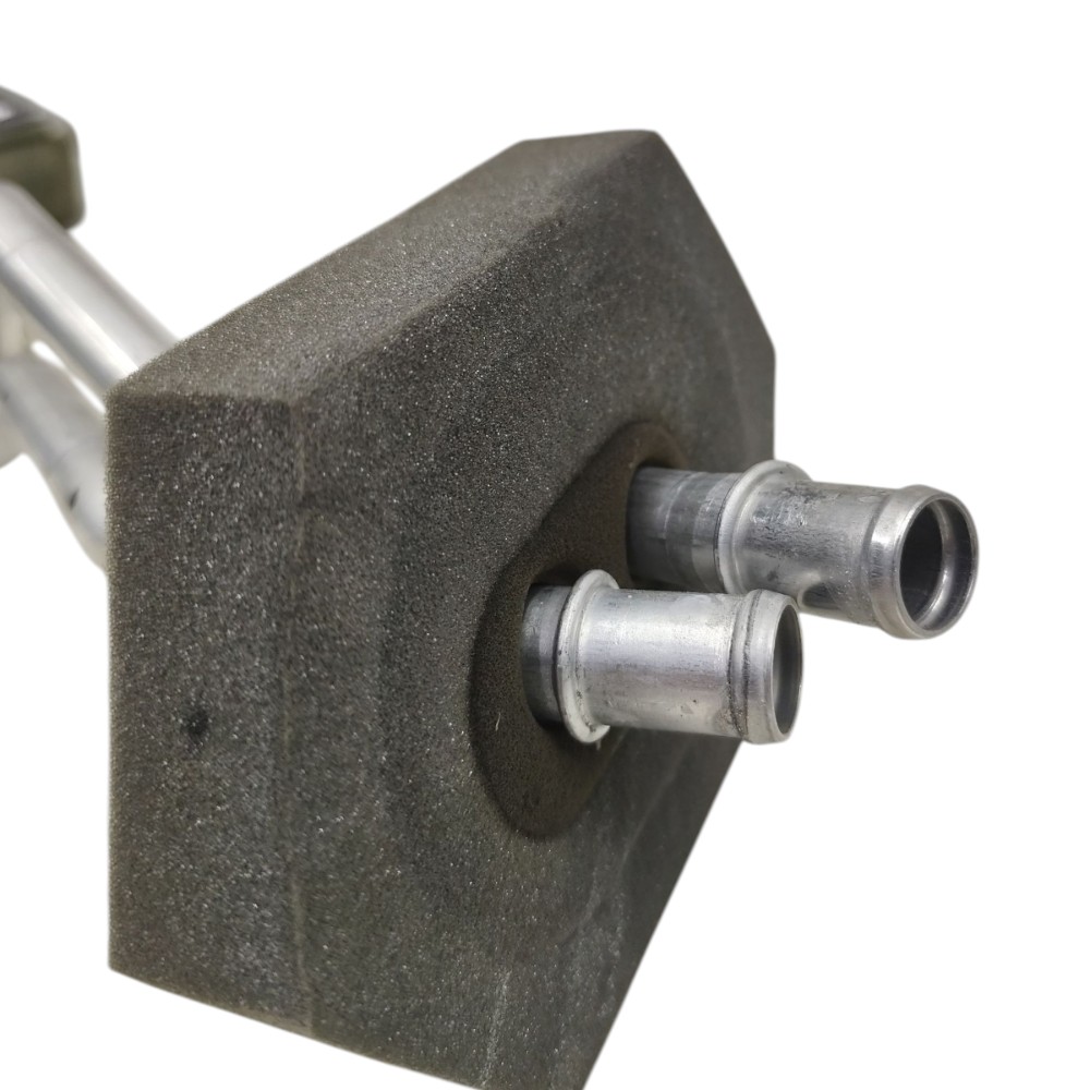 Cano radiador ar quente Nissan kicks 1.6 2020 2019 2018 2017 4