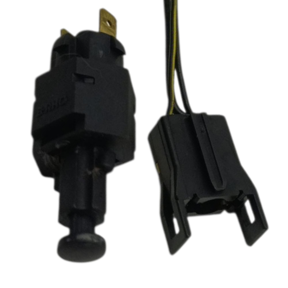Sensor Interruptor Plug Luz Freio Gm Corsa Classic 2008 2007 2