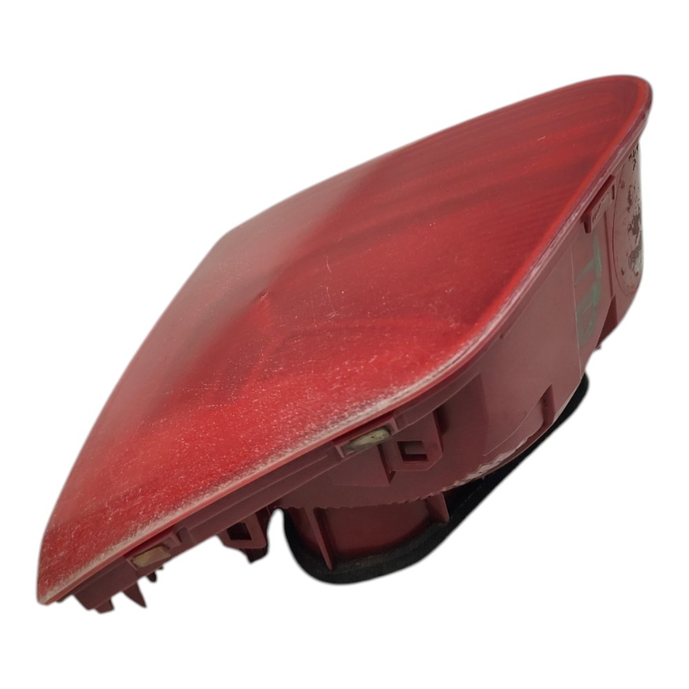 Lanterna Direita Tampa Traseira Vw Tiguan 2011 2012 2013 Direito/passageiro Vermelho 3
