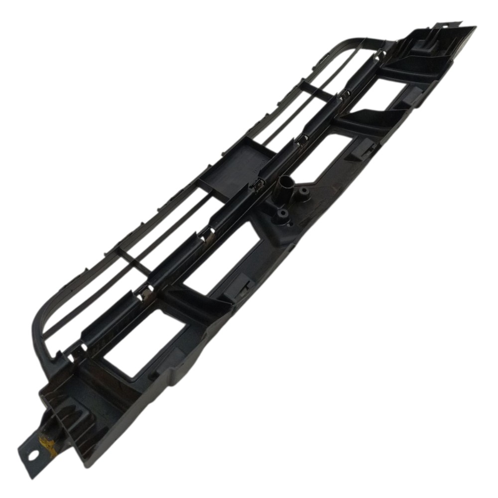 Grade interna parachoque dianteiro Renault Sandero 2013 2012 4