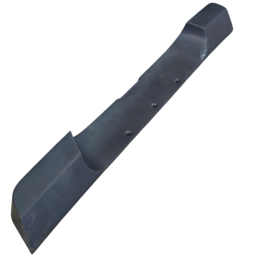 Moldura Aplique Tampa Traseira Fiat Idea Adventure 2013 2014 Preto 3
