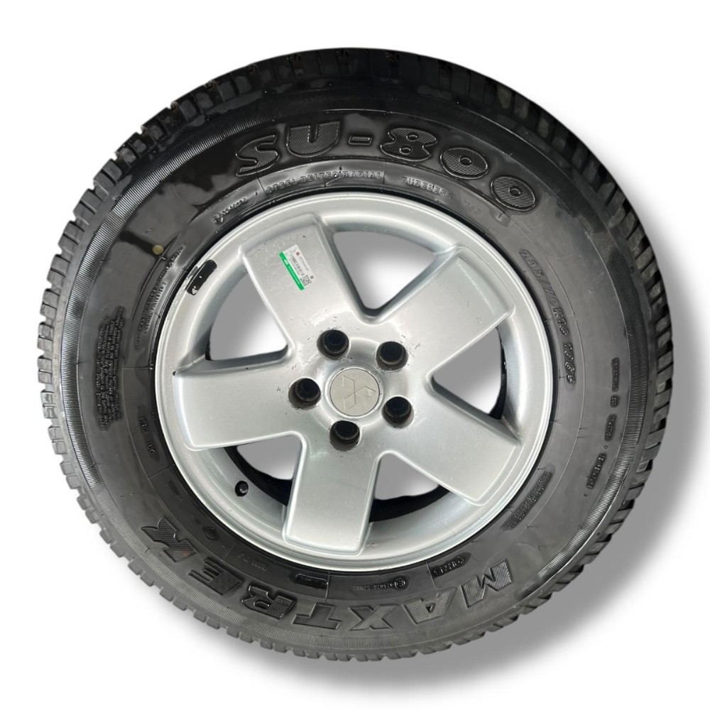 Jogo roda aro 16 com pneu 235 70 Mitsubishi pajero tr4 4