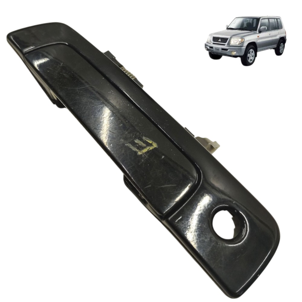 Maçaneta externa dianteira esquerda Mitsubishi Pajero TR4 05 1