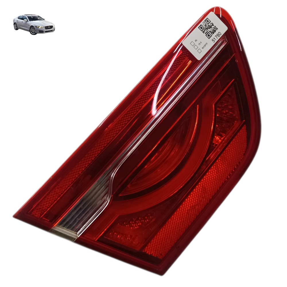 Lanterna esquerda tampa traseira Jaguar xe R Sport 2019 2018