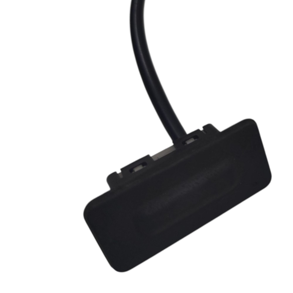 Botão maçaneta porta malas GM Tracker 2016 2017 2018 2019 2