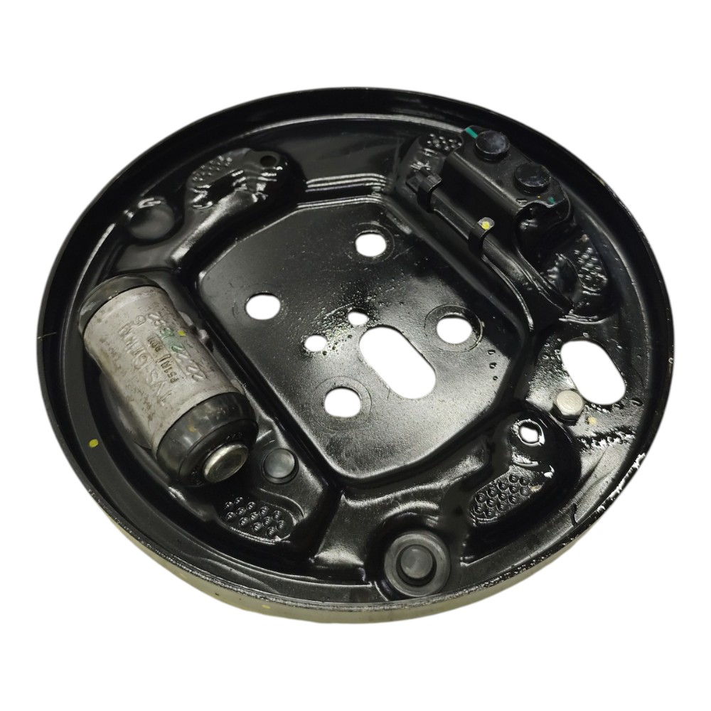 Flange sapata traseira esquerda Citroen basalt 2025 2024 4