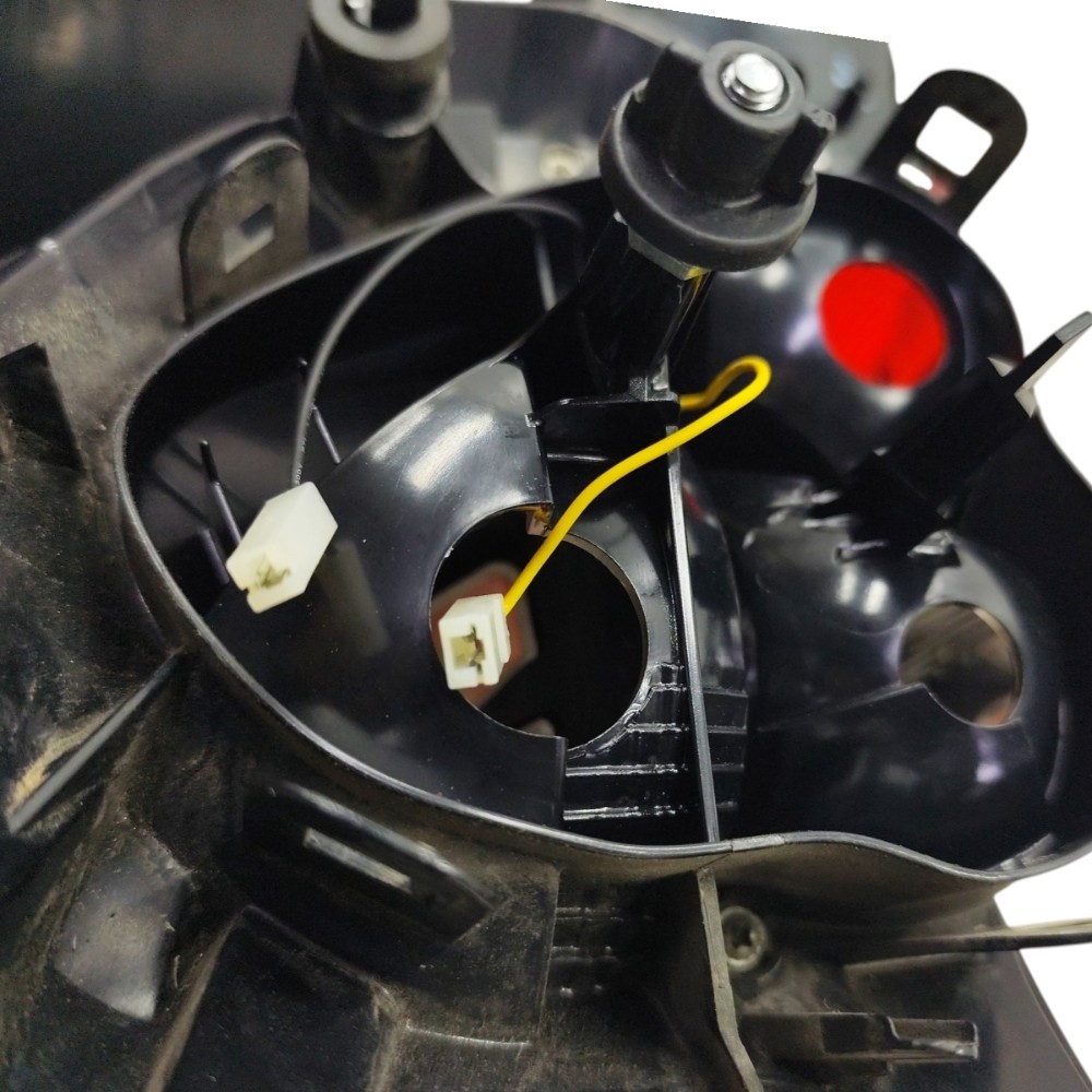 Lanterna Direita Original Peugeot 208 2014 2015 2016 2017 18 Direito/passageiro Vermelho 4