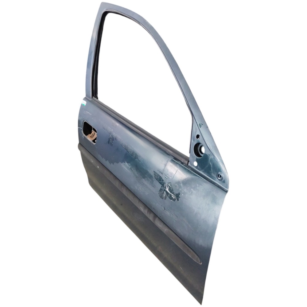 Porta dianteira direita GM Corsa 1998 1999 2000 01 4 portas 3