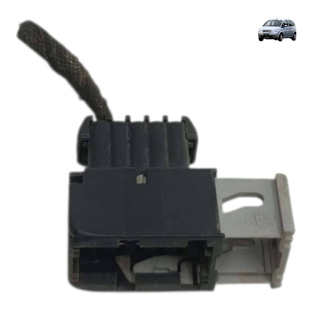 Plug conetor fechadura dianteira direita Gm Meriva 2012 1