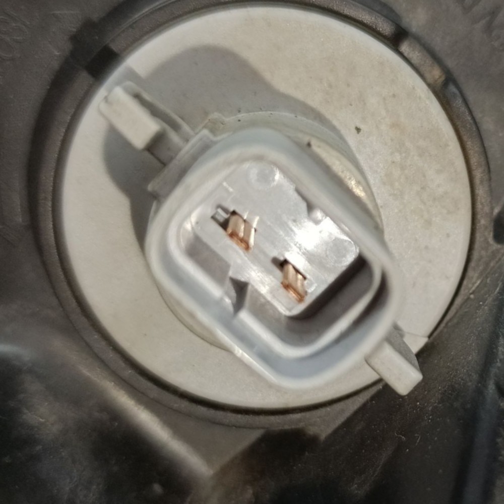 Farol Esquerdo Gm Onix 2017 2018 2019 Sem Led Pequeno Detalh 4
