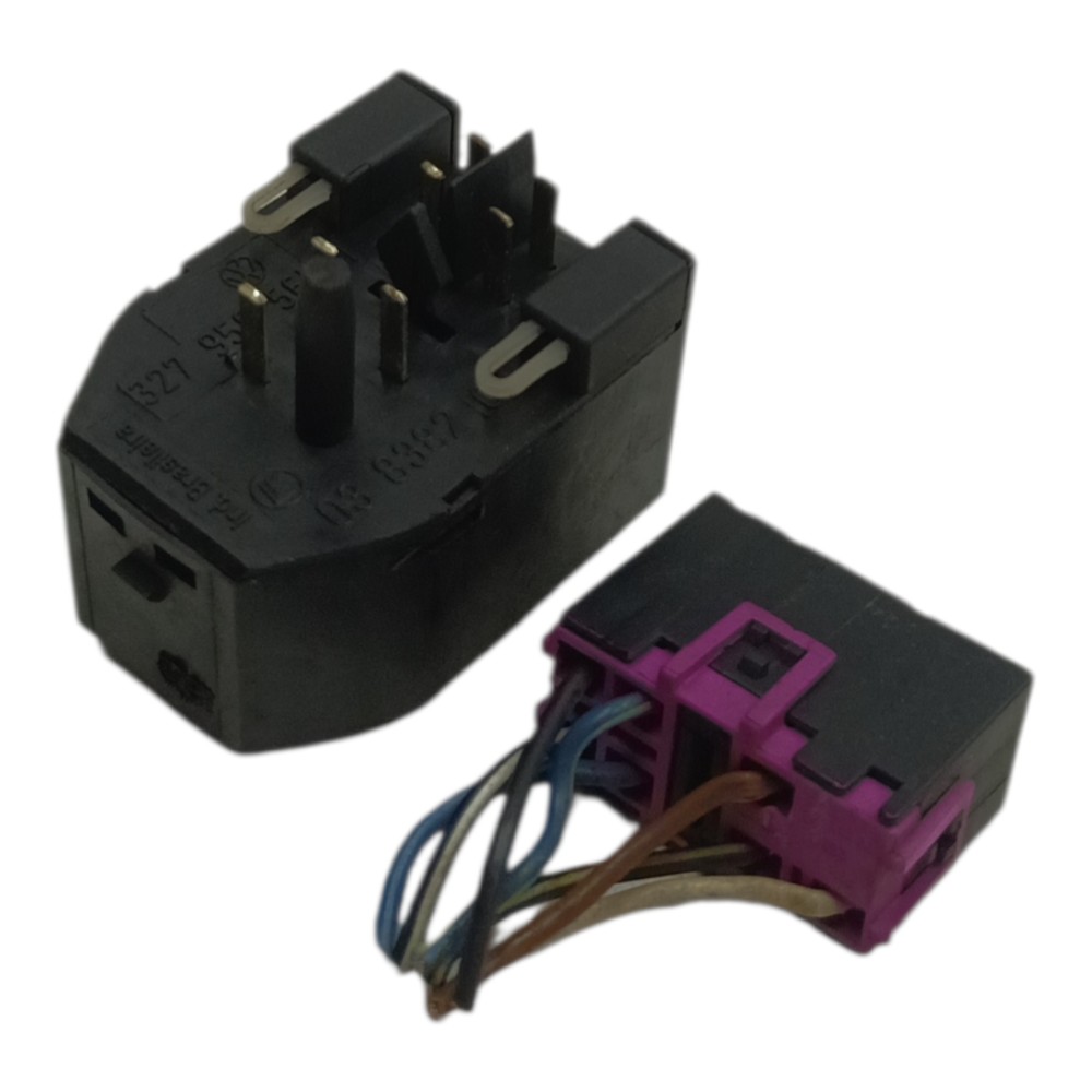 Botão comando ajuste retrovisor com plug vw Santana 2000 01 4