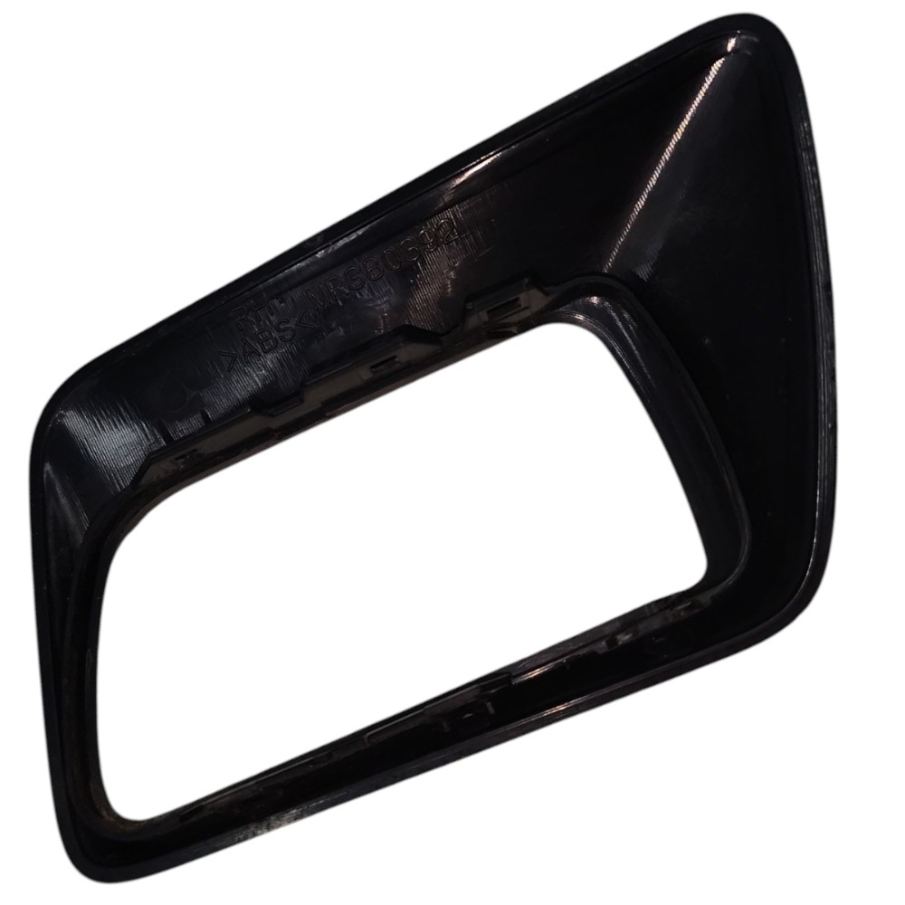 Moldura maçaneta traseira direita Pajero tr4 2004 2005 2006 4