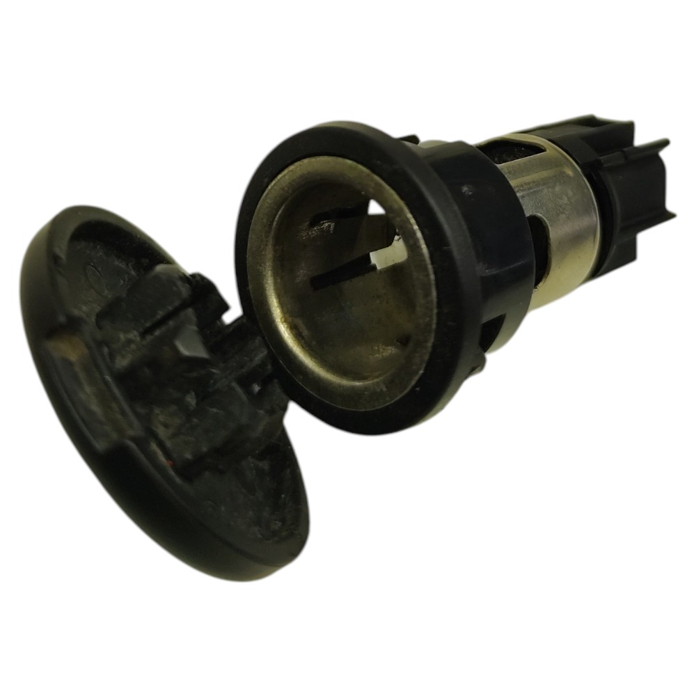 Tomada acendedor 12V GM Sonic 2014 2013 2012 4