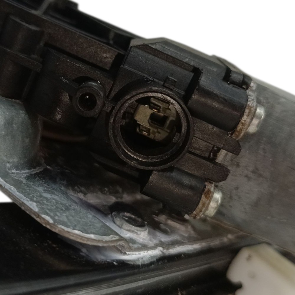 Motor máquina vidro dianteiro direito Renault Sandero 2013 4