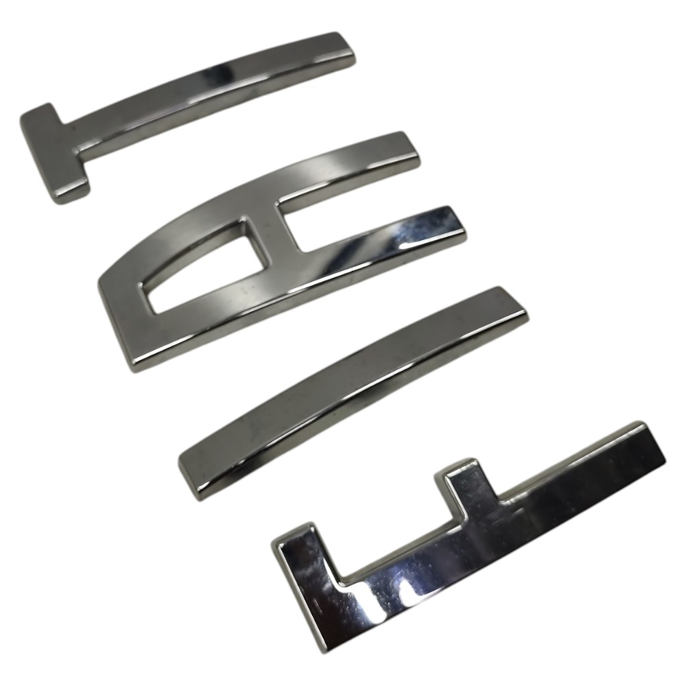 Letra emblema tampa traseira Fiat toro 2025 2024 2023 2022 3