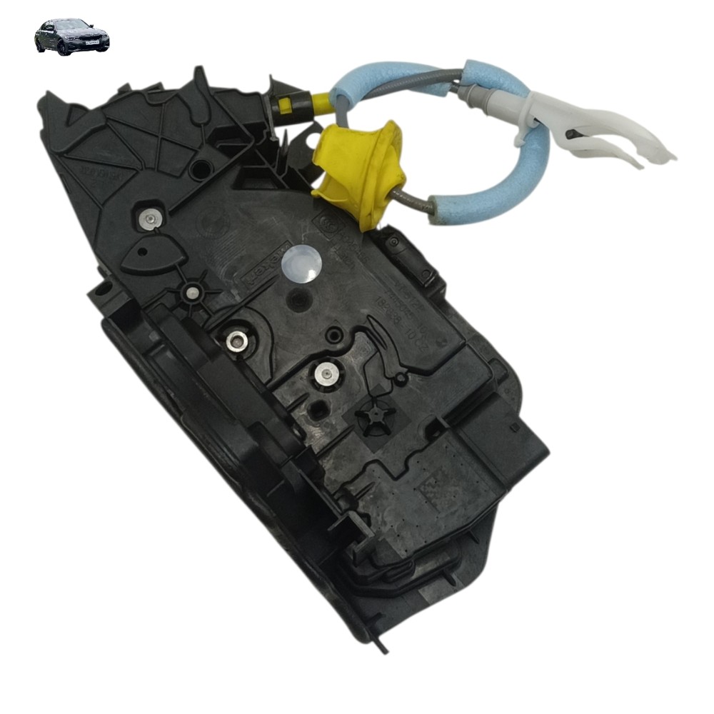 Fechadura porta traseira esquerda BMW 320i 2020 2021 2022 23
