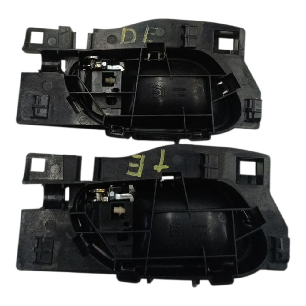 Maçaneta interna esquerda citroen Grand C4 Picasso 2008 2009 3