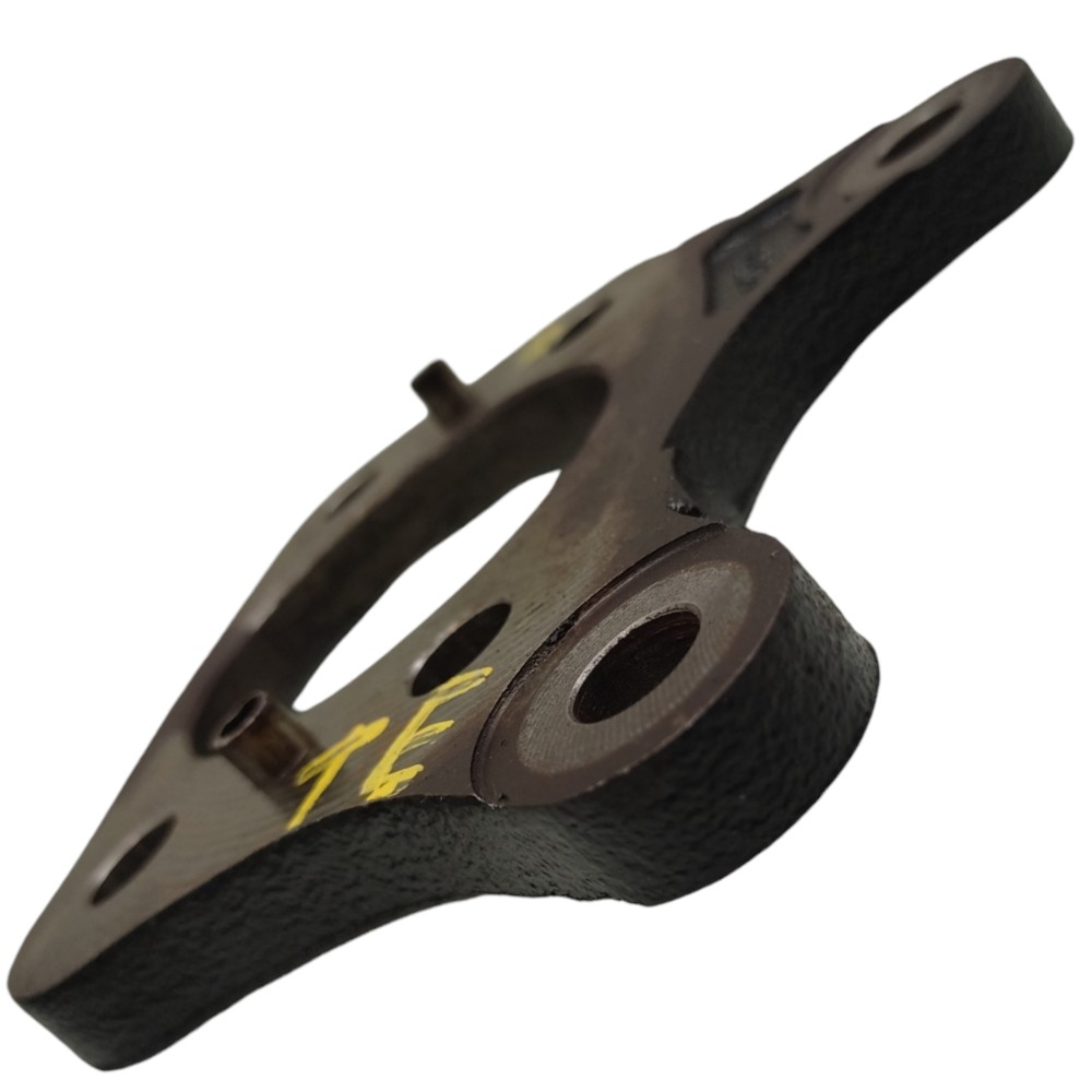 Suporte pinça freio traseiro esquerdo Honda hrv 2016 2017 18 3