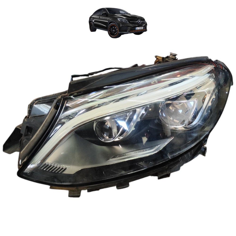 Farol esquerdo Mercedes gle 43 coupe amg 2017 2018 detalhe 1