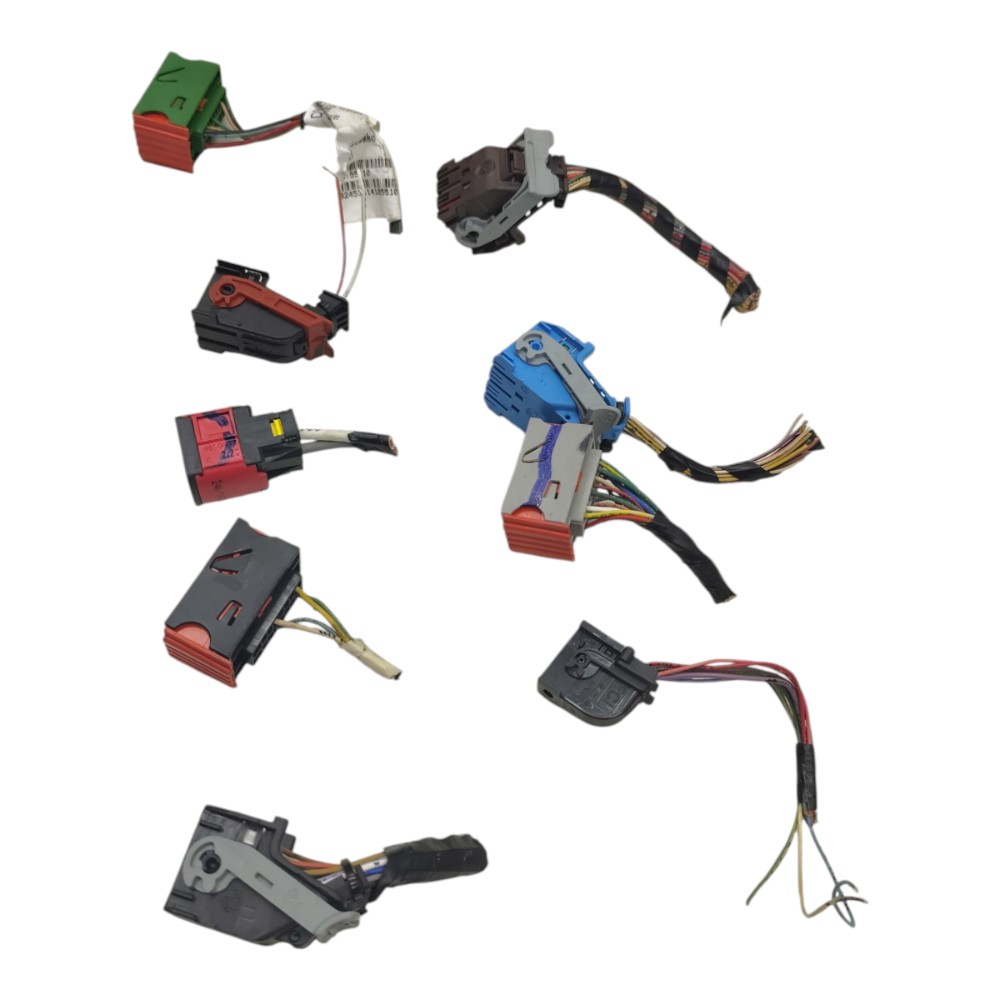 Jogo Plug Conector Módulo Bsi Peugeot 208 2014 2015 2016 2