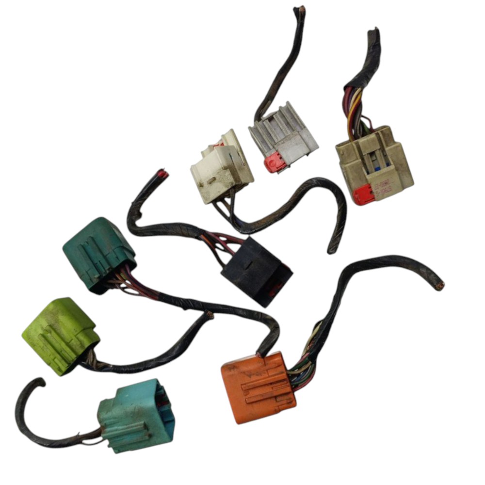 Jogo Conector Caixa Fusível Externa Grand Caravan 3.8 2000 3