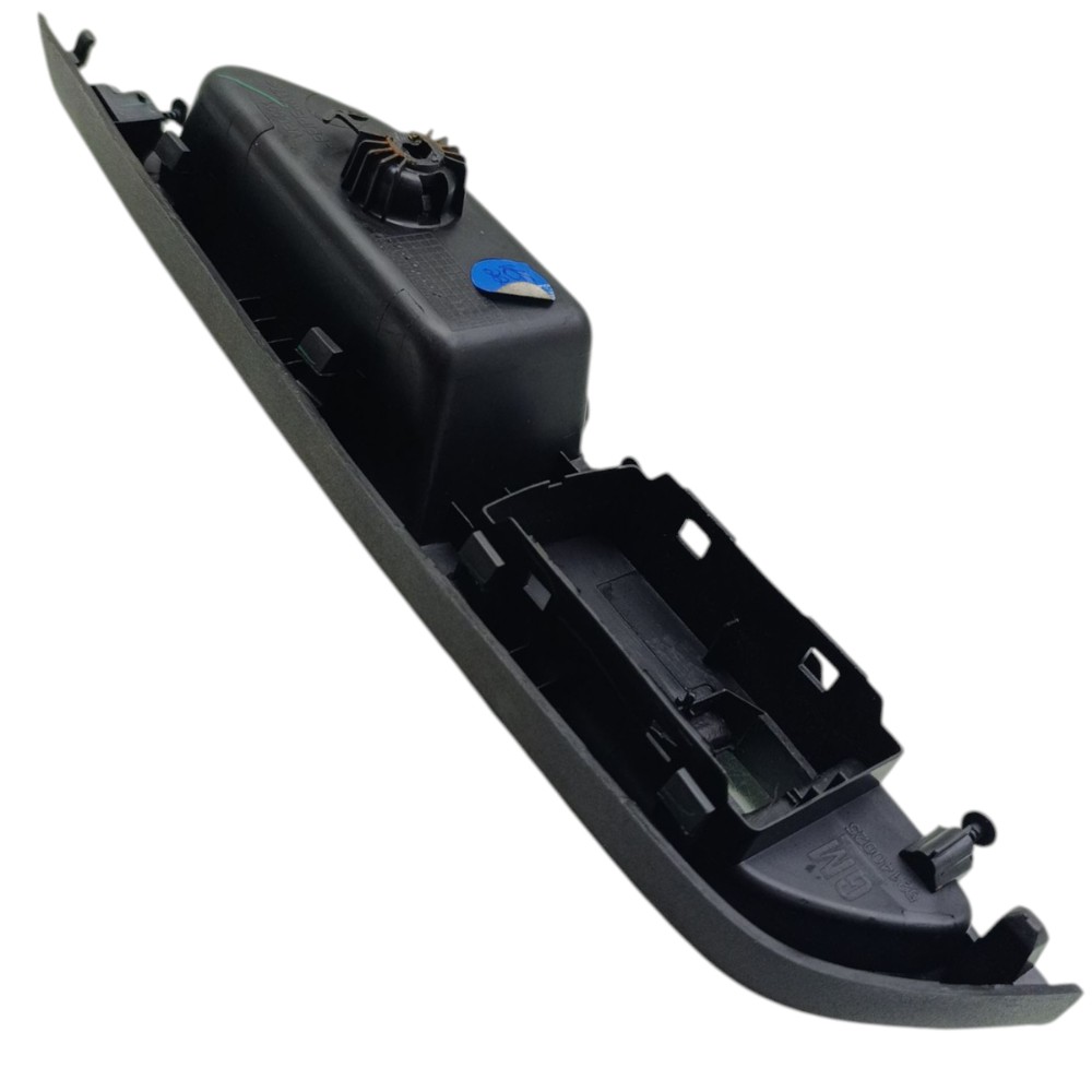 Puxador Interno Porta Dianteira Direita Gm Onix 2013 2019 4