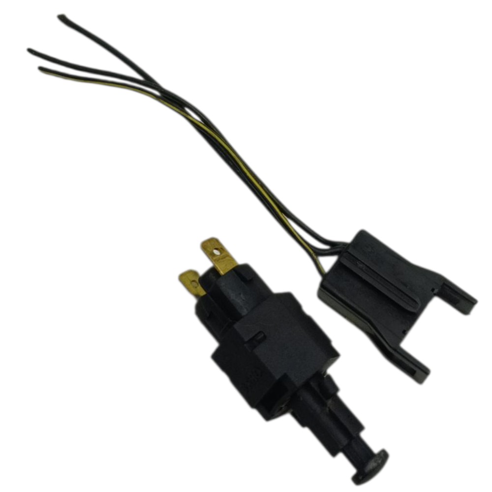 Sensor Interruptor Plug Luz Freio Gm Corsa Classic 2008 2007 3