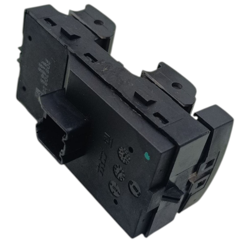 Comando Botão Vidro Porta Esquerda Gm Onix Prisma 2013 2019 3