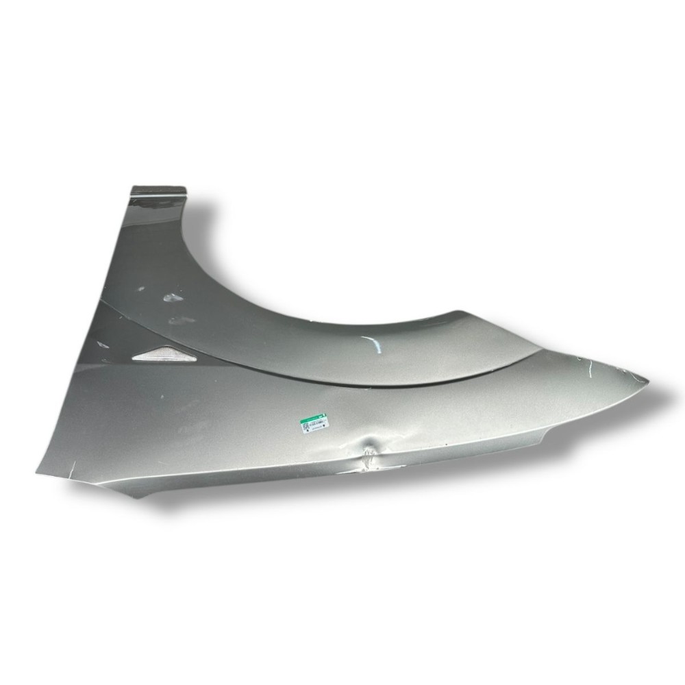Paralama lado esquerdo Ford Focus 2000 2001 a 2008 detalhe 4