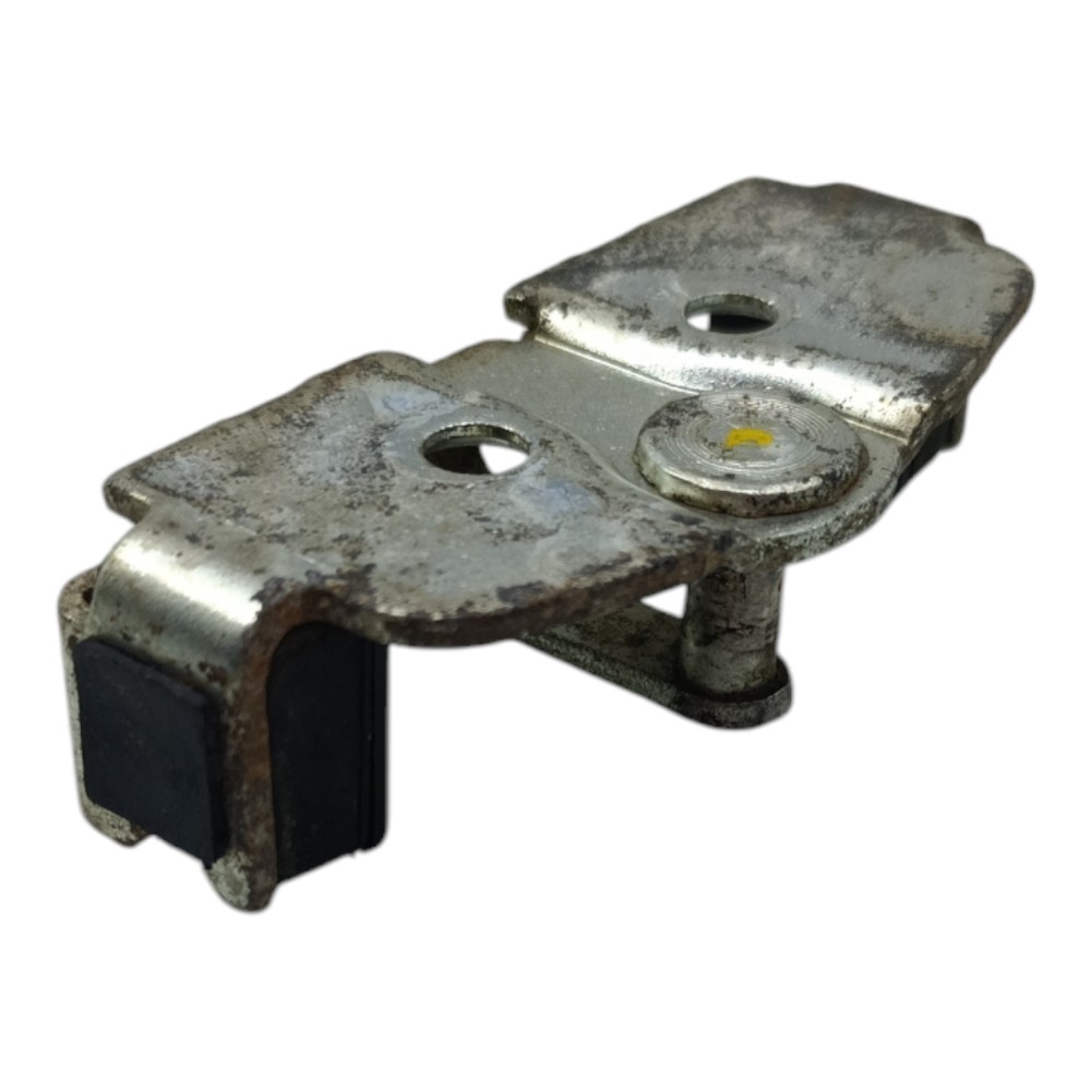 Batente Fechadura Tampa Traseira Gm Corsa Hatch 2003 2004 05 4