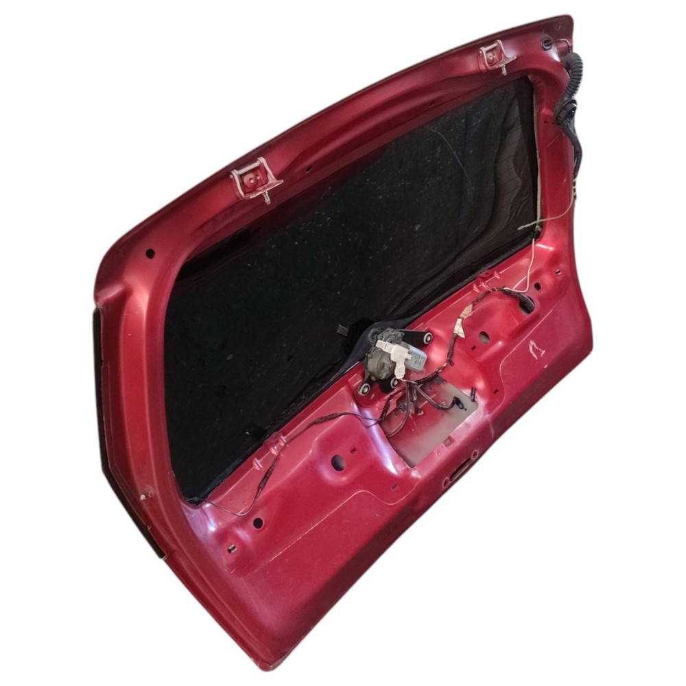 Tampa Traseira Citroen C3 2004 2005 2006 2007 2008 Detalhe  Vermelho 7