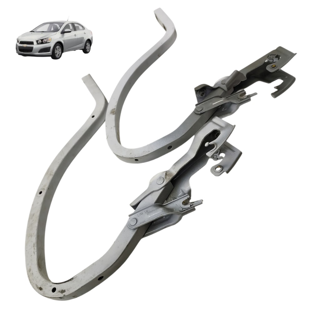 Par dobradiça tampa traseira GM Sonic Sedan 2014 2013 2012 1