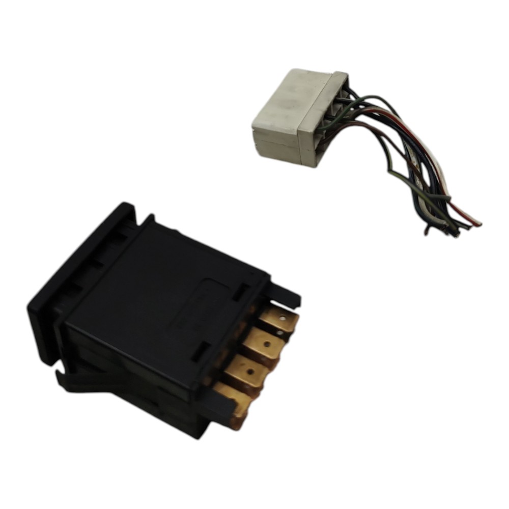 Botão pisca alerta com plug vw santana 2000 2001 2002 2003 2