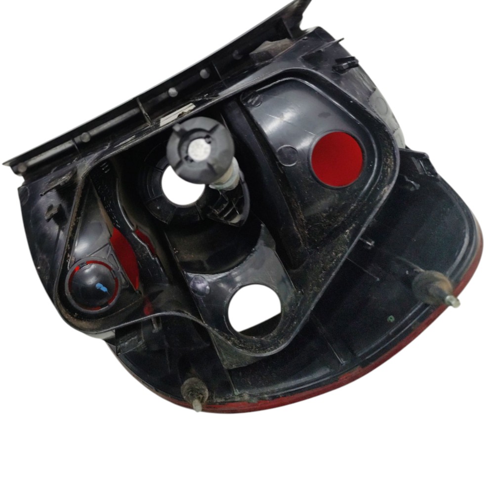 Lanterna Traseira Esquerda Vw Fox 2009 2008 2007 2006 2005 – Esquerdo/motorista – Vermelha 2
