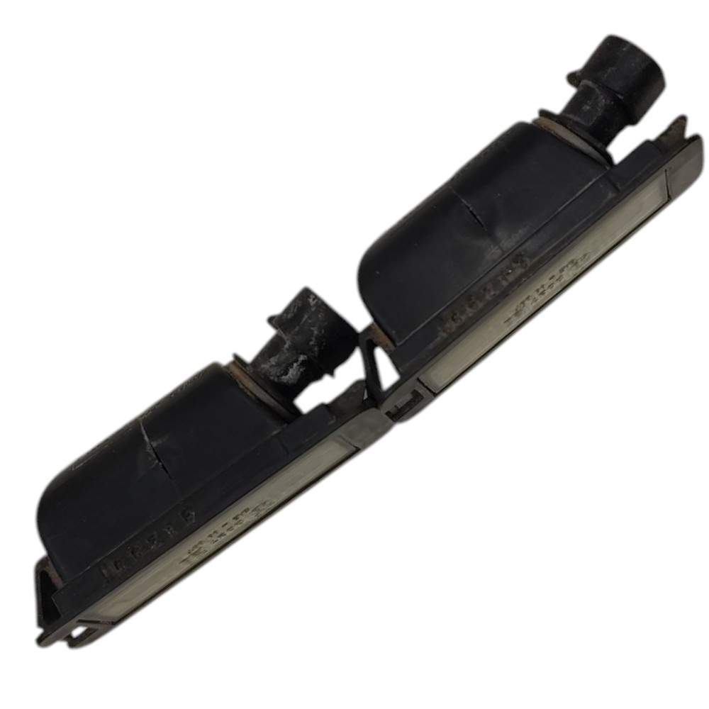 Par Lanterna Placa Traseira Vw Fox 06 2007 2008 2009 2010 2