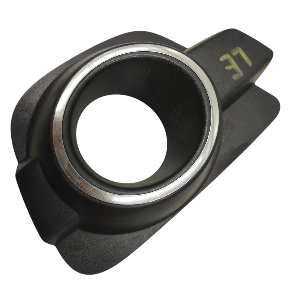 Grade moldura farol milha esquerdo Renault kwid 2021 2020 19 4