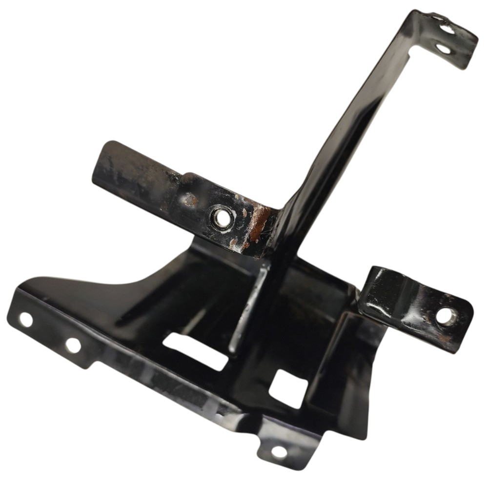 Suporte direito parachoque dianteiro Pajero TR4 2005 2006 4