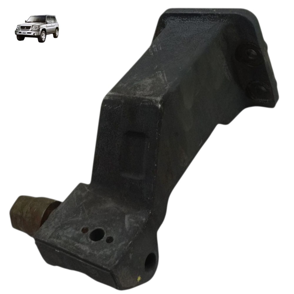 Suporte coxim motor direito Mitsubishi Pajero TR4 2.0 2005 1