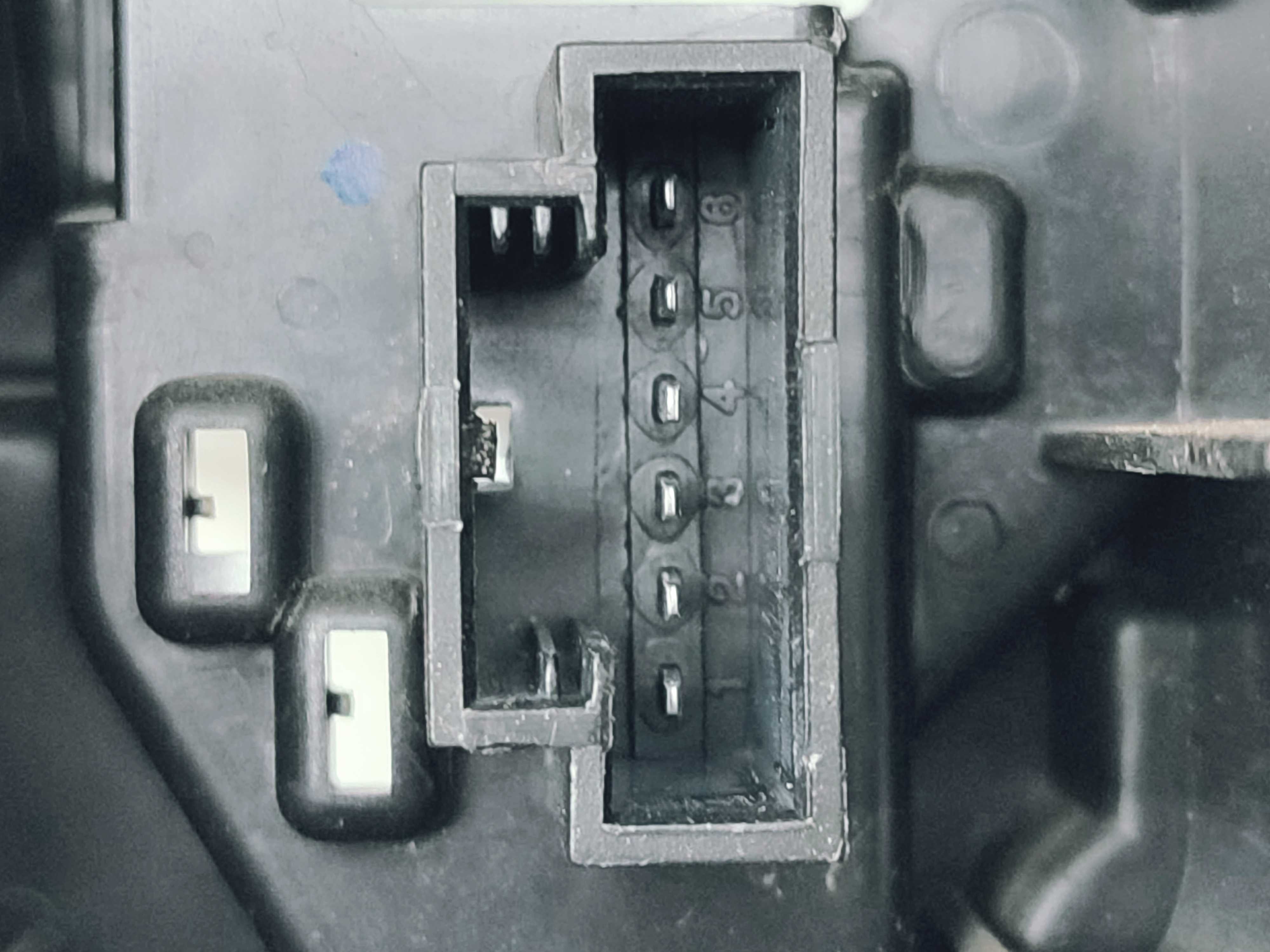 Circuito Soquete Lanterna Esquerda Vw Up 2014 2015 2016 2017 3