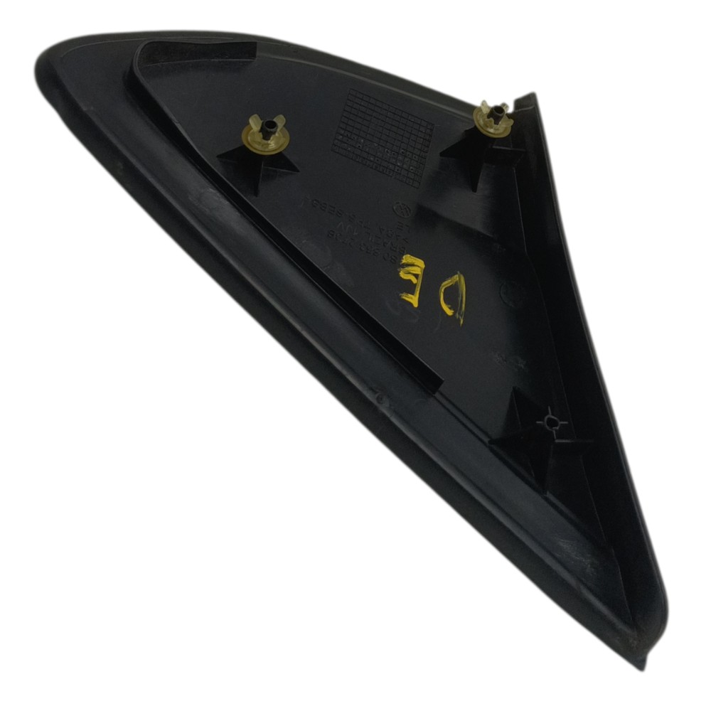 Acabamento esquerdo paralama retrovisor VW up 2015 2016 2017 3