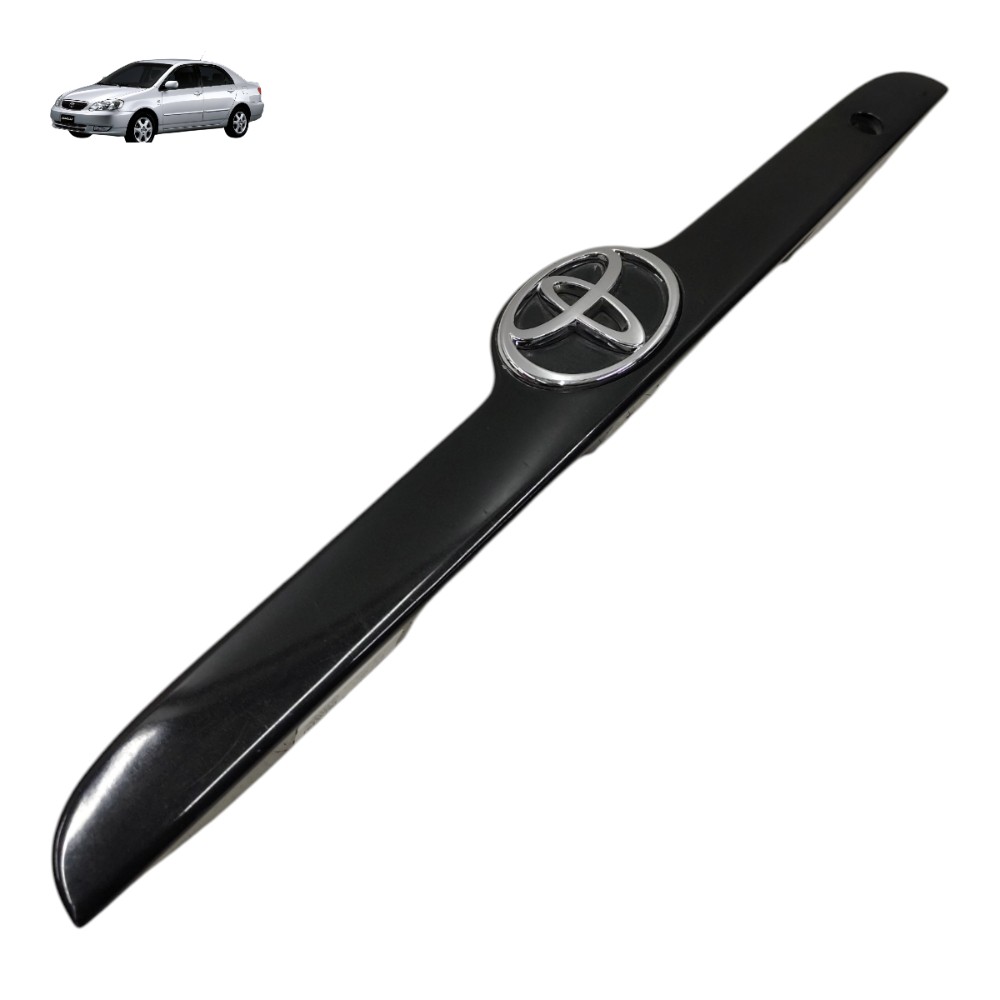Friso Aplique Tampa Traseira Toyota Corolla 2003 04 Detalhe 1