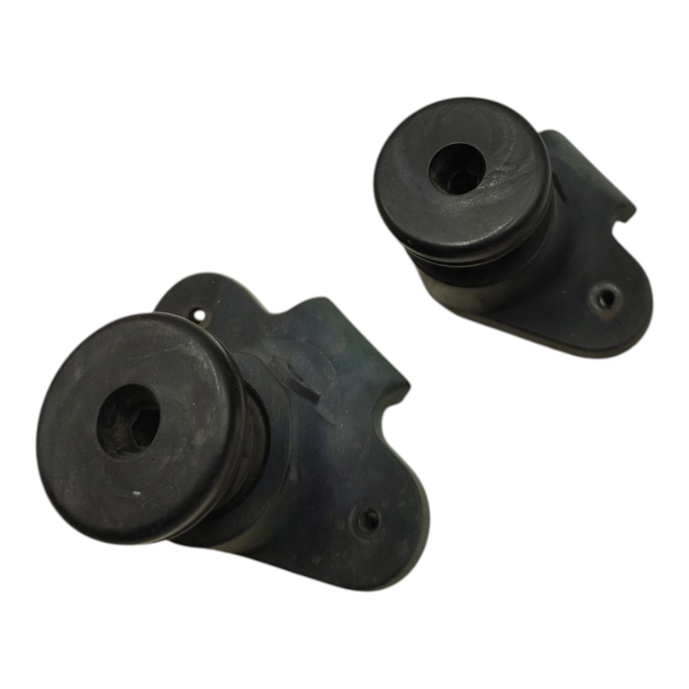 Par batente tampa traseira Ford Escort zetec 1997 1998 2002 4