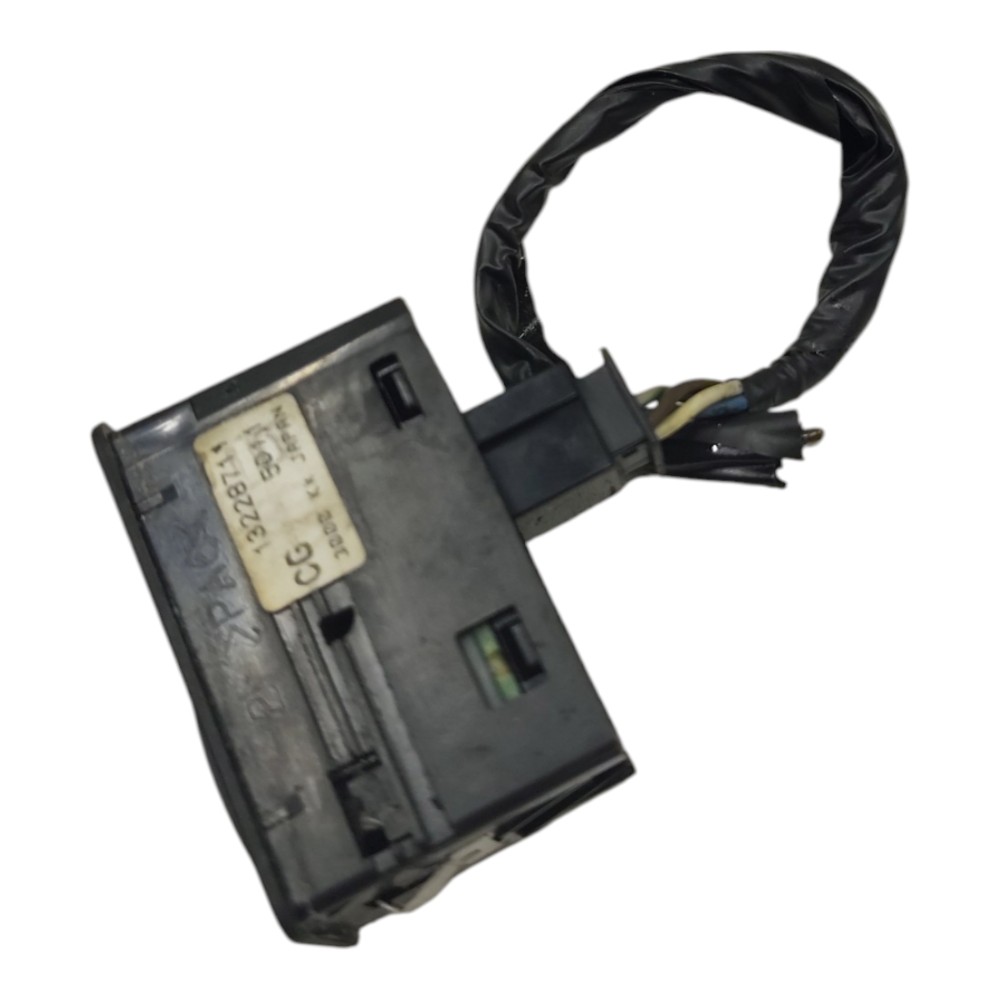 Botão Vidro Traseiro Gm Vectra Gt 2011 2010 2009 2008 2