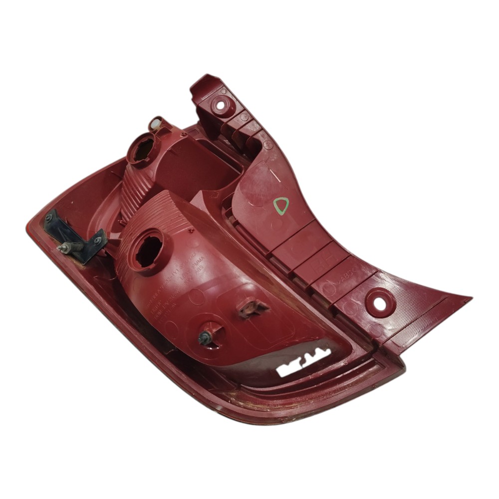 Lanterna Traseira Direita Kia Picanto 2016 2015 2014 2013 Direito/passageiro Vermelho 2