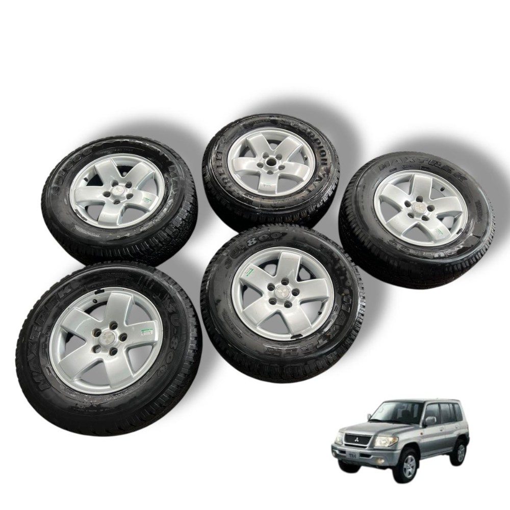 Jogo roda aro 16 com pneu 235 70 Mitsubishi pajero tr4