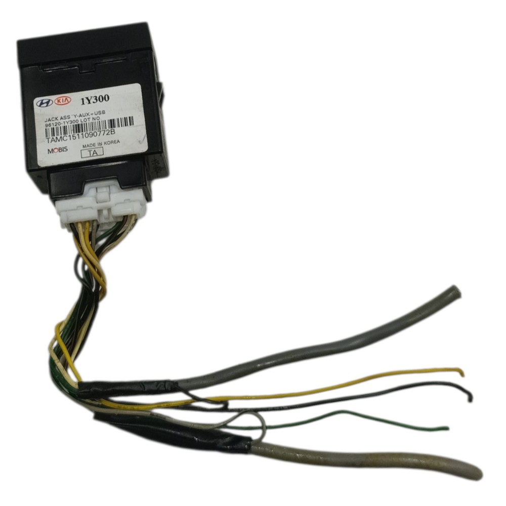 Entrada USB auxiliar console kia Picanto 2015 2014 2013 2012 4
