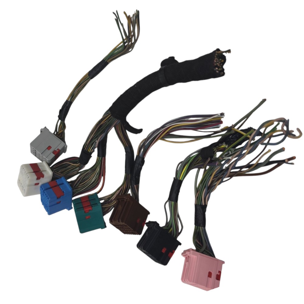Jogo plug conector módulo BCM GM Tracker 1.4 Turbo 2017 2018 3